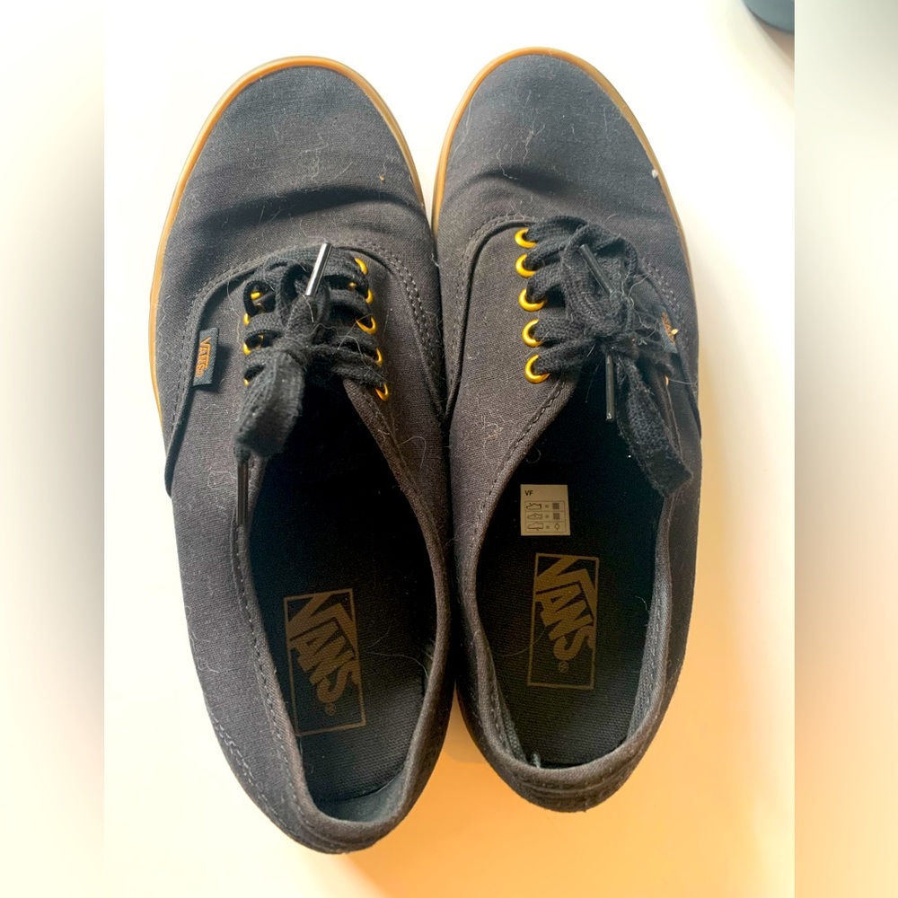 Era Vans- Black and Gum
